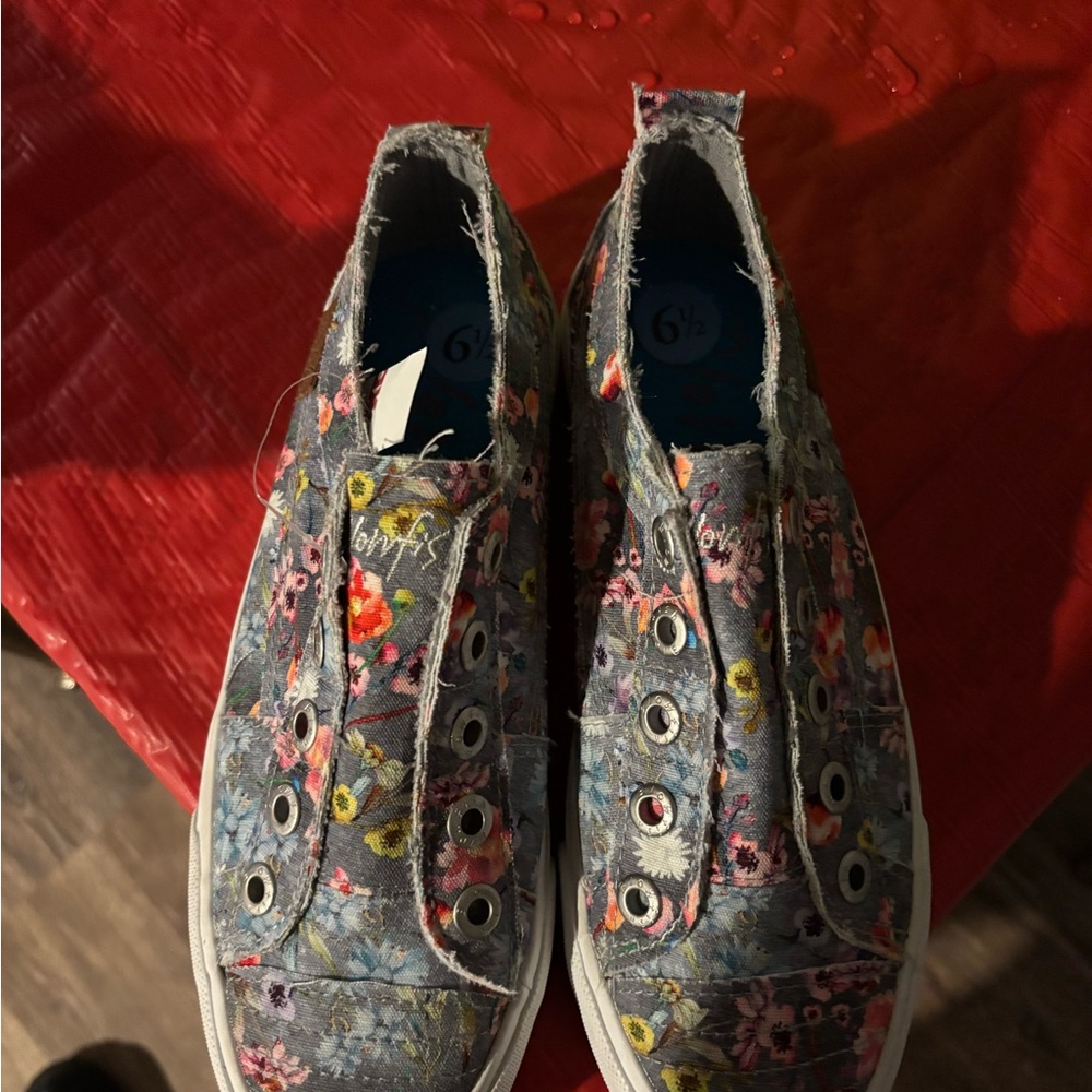 Blowfish Floral Canvas Sneakers - Blue and Red